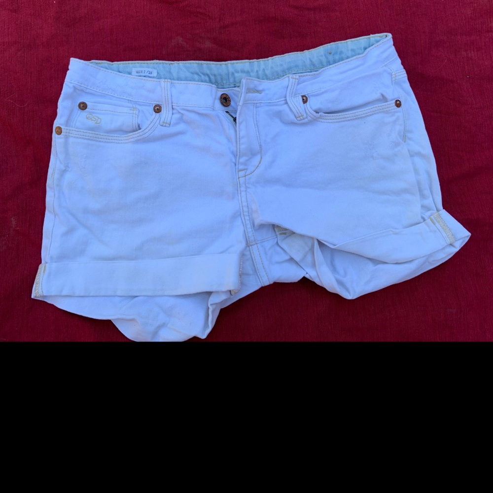Shorts - Picture 11 of 13